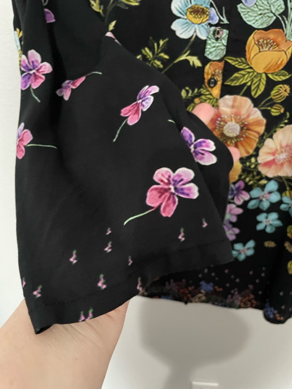 Women’s Johnny Was Black Floral Long Sleeve Tunic with Multicolor Blooms - Picture 5 of 7